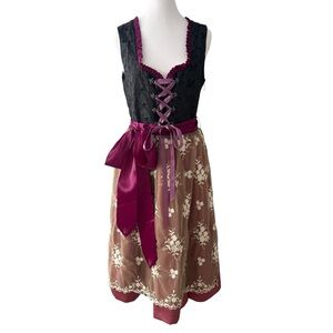 Edelnice Authentic Women’s Dirndl Size 8 Black & Purple German Oktoberfest